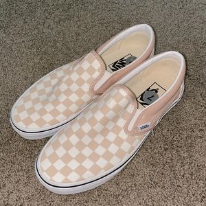 Pink Checkered Vans 🩰🎀